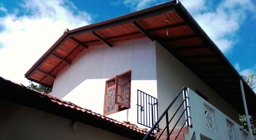 Ameena Homestay แทนกาลเล ภายนอก รูปภาพ